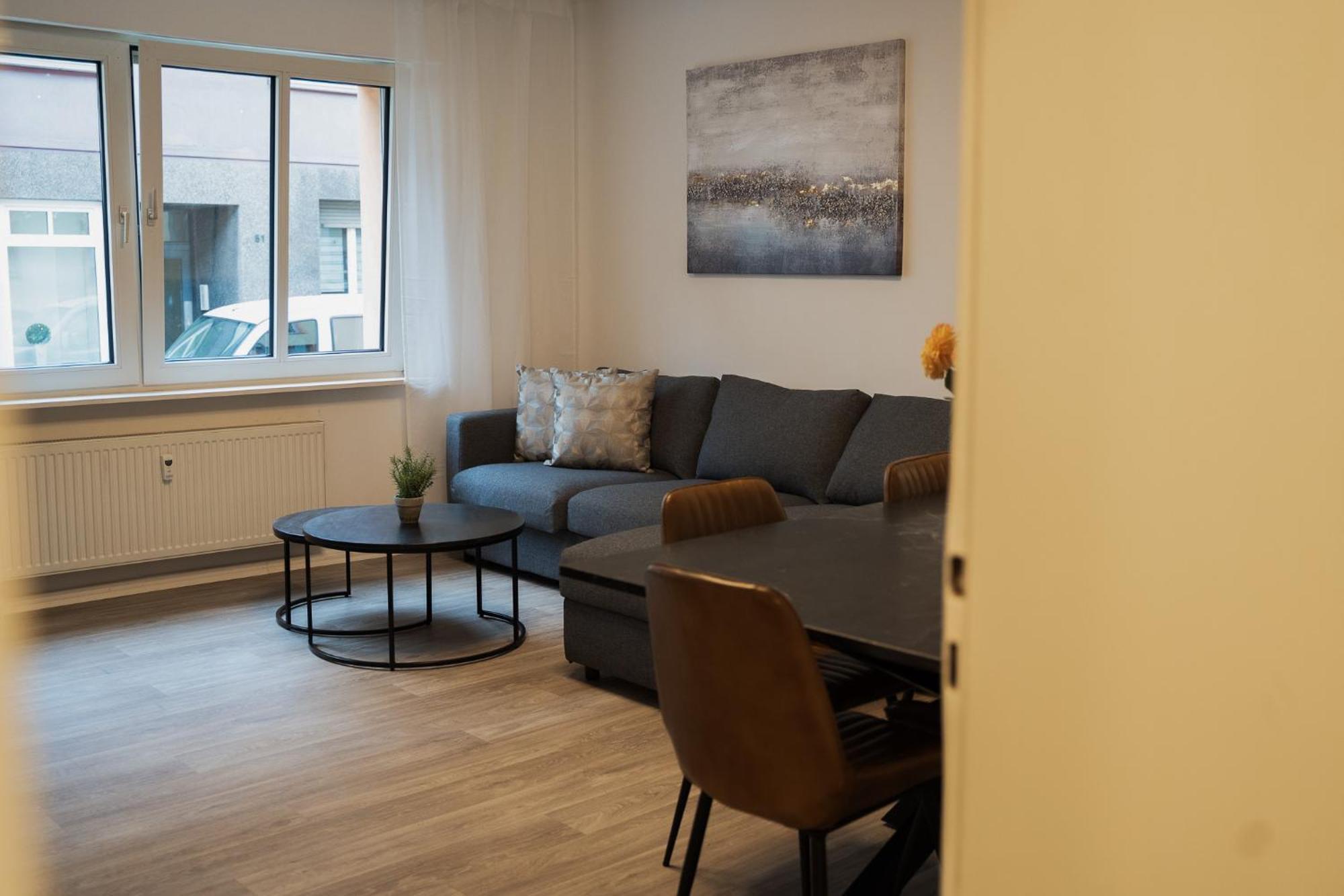 Ferienwohnungen Im Stadtzentrum -Junik Apartments Крефелд Екстериор снимка